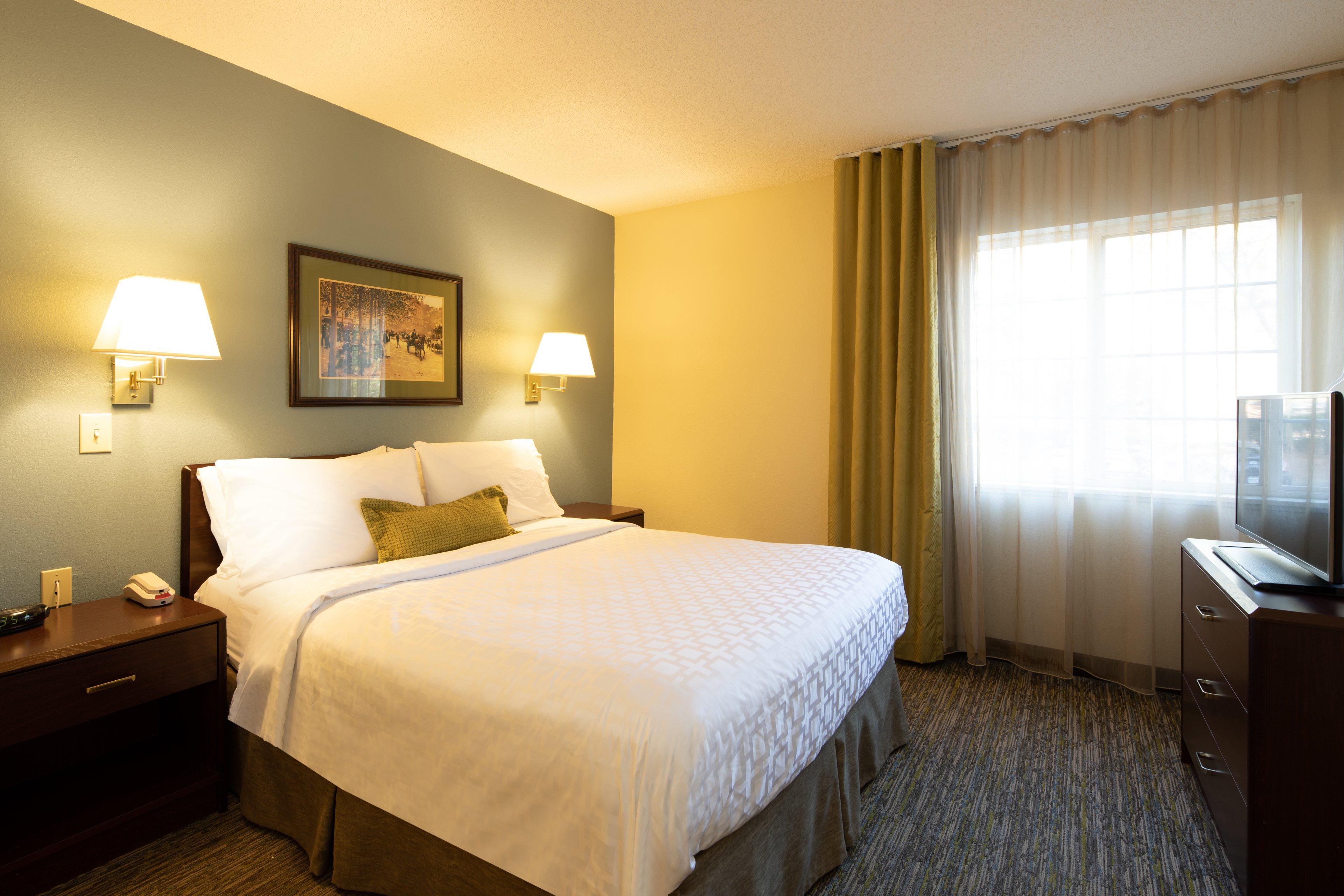 แคนเดิลวู้ด สวีท รอลีจ์ แคร็บทรี Hotel ราลลี ภายนอก รูปภาพ